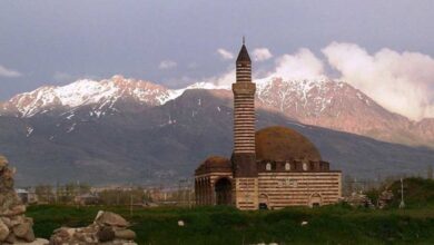 سفر به دنیای باشکوه مسجد کایا چلبی وان: تجربه‌ی عمیق از هنر و تاریخ اسلامی