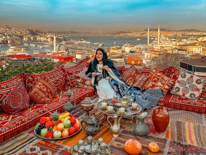 عکس پشت‌بام کافه نوا مکان‌های اینستاگرام‌پسند در استانبول