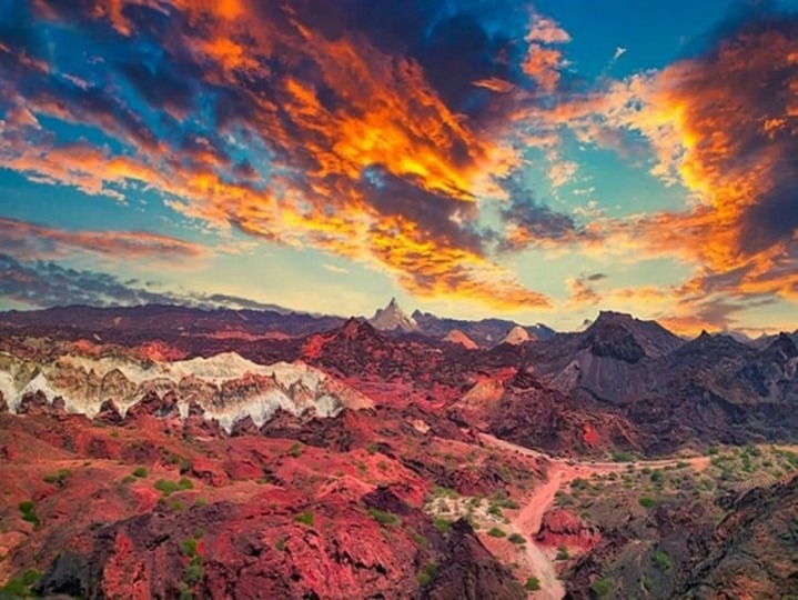 چرا دره رنگین کمان هرمز مقصد محبوب عکاسها شده است؟ چرا دره رنگین کمان هرمز مقصد محبوب عکاسها شده است؟